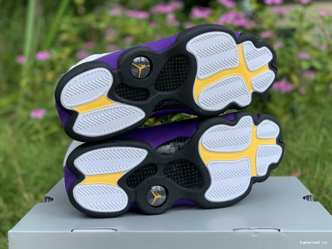 414571-105 Air Lakers Jordan 13 1102